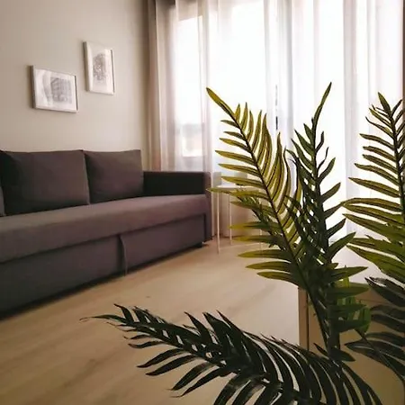A Estrenar En Ubicación Inmejorable , Con Terraza Y Parking Incluido Apartamento Oviedo