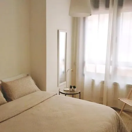 דירה La Terraza De La Vega - Ubicacion Inmejorable , Wifi , Terraza Y Parking Gratuito *