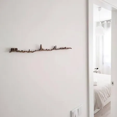 La Terraza De La Vega - Ubicación Inmejorable , Wifi , Terraza Y Parking Gratuito * Oviedo