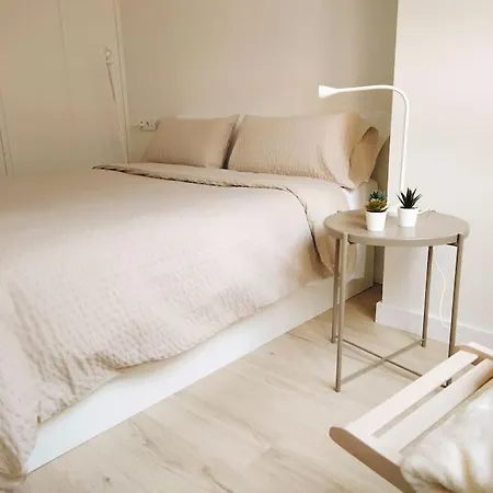 A Estrenar En Ubicación Inmejorable , Con Terraza Y Parking Incluido Apartamento Oviedo